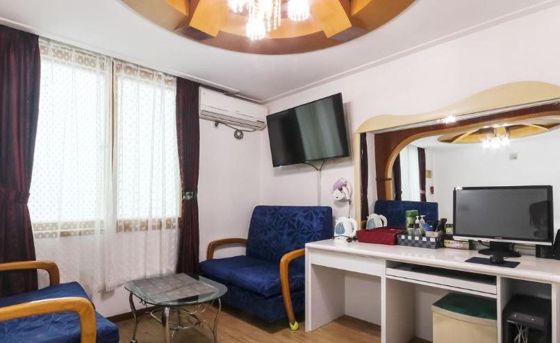 Lee Motel Yeosu Buitenkant foto